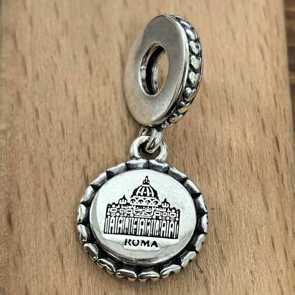 Pandora St. Peters Basilica DI San PIETRO ROMA Charm, S925 Silver Bracelets - Picture 1 of 4